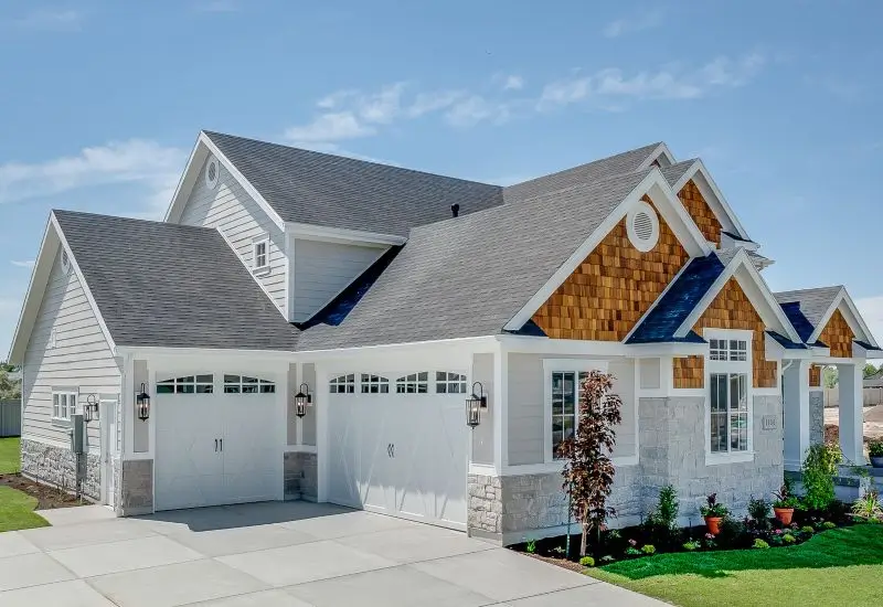 Beautiful house with James Hardie siding in Delaware