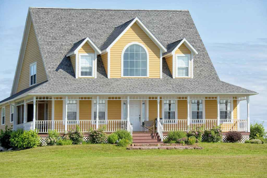 Mansion with grey sidings